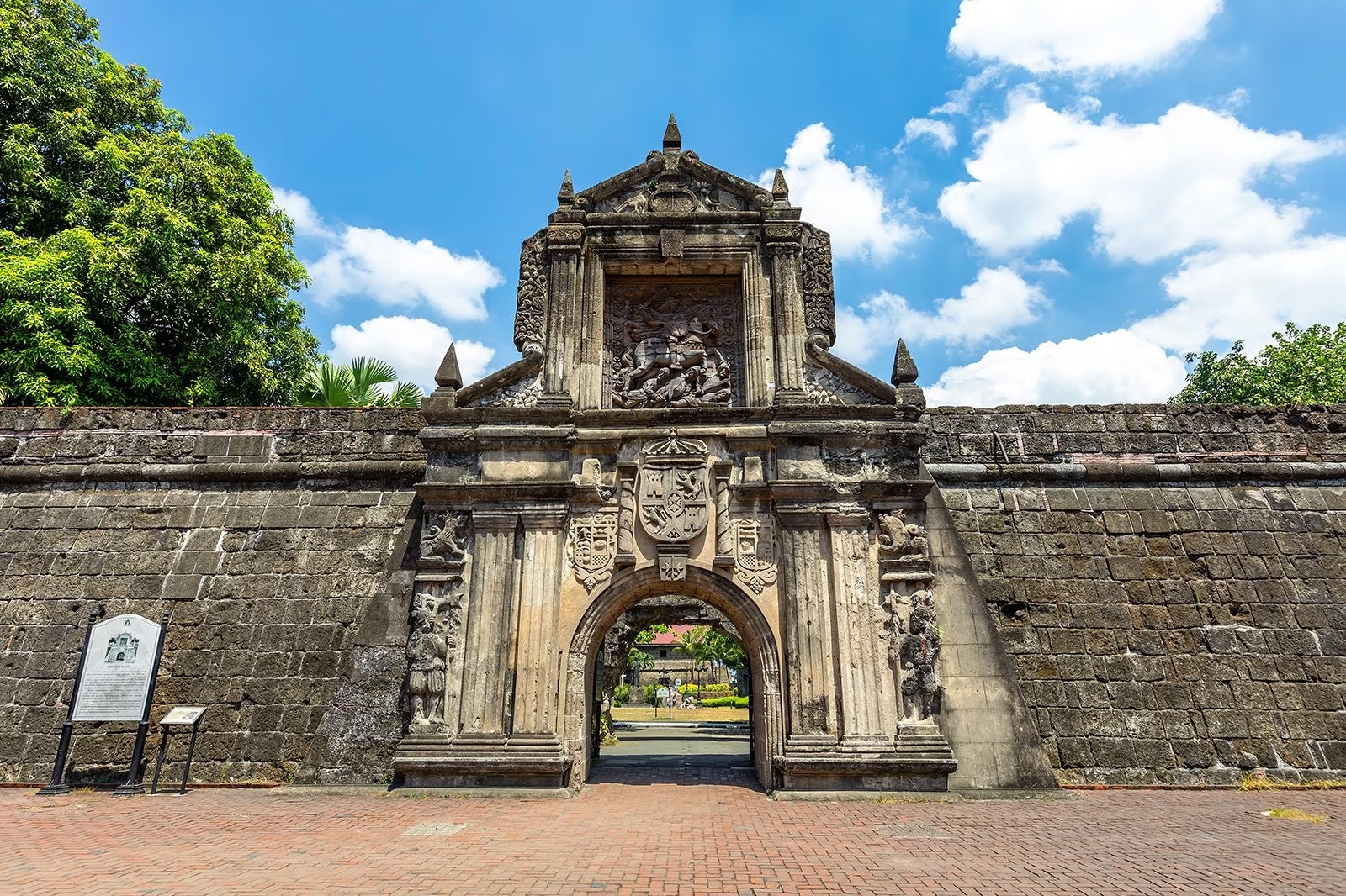 Intramuros